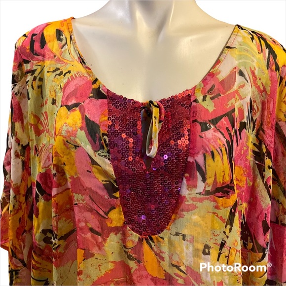 Slinky floral sequins butterfly wing sleeve top - Picture 2 of 5